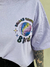 Cropped Baw Boxy Over Globo X Smiley Lilás na internet