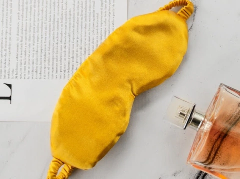 Antifaz de Seda Daisy Dorado