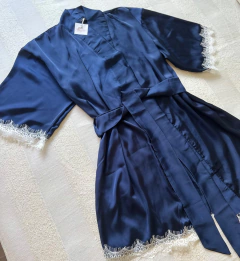 Bata de Seda Azul Marino - Dra. Florencia Paniego