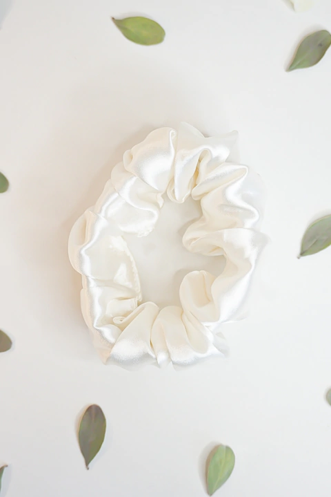 Scrunchie de Seda Cremita