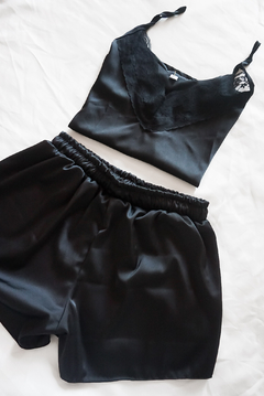 Pijama de Seda Mykonos Negro (short y musculosa)