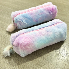 Cartuchera c/pelos multicolor pastel - comprar online
