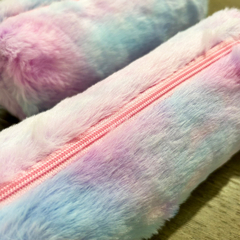 Cartuchera c/pelos multicolor pastel - Simple