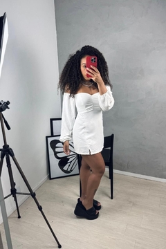 Vestido Mari manga longa branco na internet