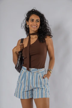 SHORTS SARJA LISTRADO LUMA