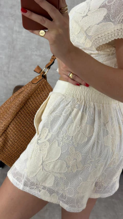 SHORTS RENDA GAIA - Flor de Cacto Concept