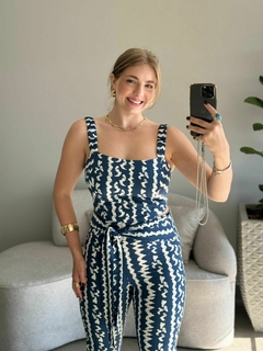 CROPPED NIKKI