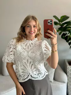 BLUSA MANU na internet