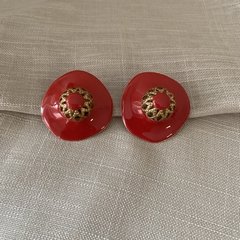 Brinco botton vermelho Gio Bernardes