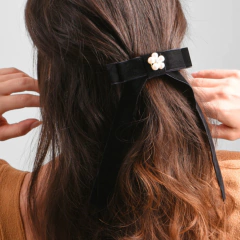 Presilha Laço Mademoiselle na internet