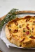 Tarta rústica de cebolla, panceta y parmesano (6 porciones) - comprar online
