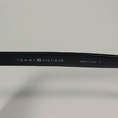 Óculos de sol Tommy Hilfiger com proteção solar - Mickey Square na internet