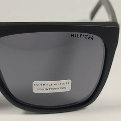 Óculos de sol Tommy Hilfiger com proteção solar - Mickey Square