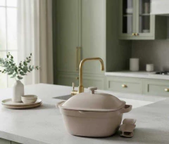 Olla 24 cm Color Tiza, base reforzada 4mm, ideal para cocina familiar, disponible en Av. Rivadavia 2677, Don Regalon Bazar.