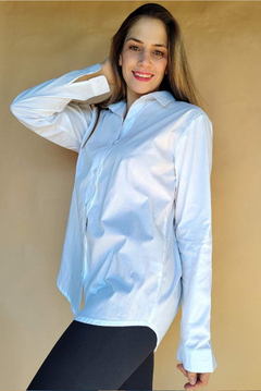 Camisa blanca elastizada