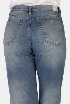 Jean Mom con roturas - Malena moda femenina