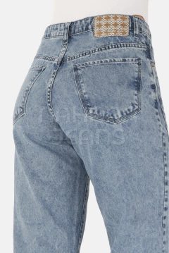 Jean mom recto con recortes - Malena moda femenina