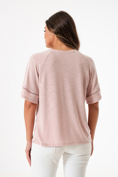 Remera con puntilla - tienda online