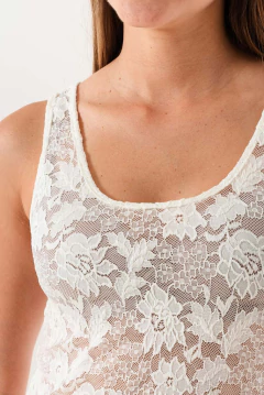 Musculosa encaje en internet