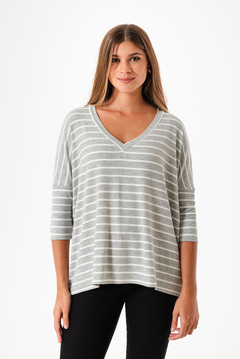 Remera V rayada - comprar online