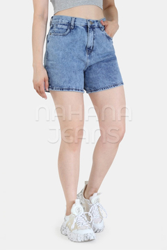 Short mom acid