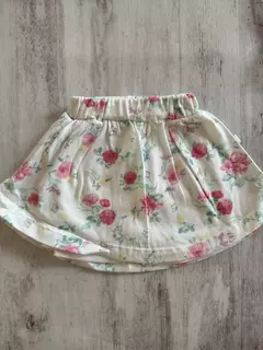 Priori- Short floreado en internet