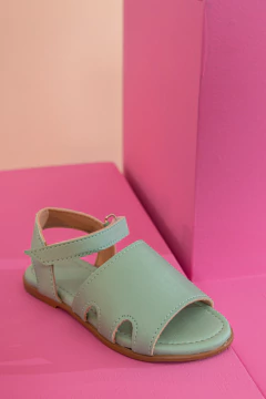 Sandália Avarca Vazada (Verde Candy) - comprar online