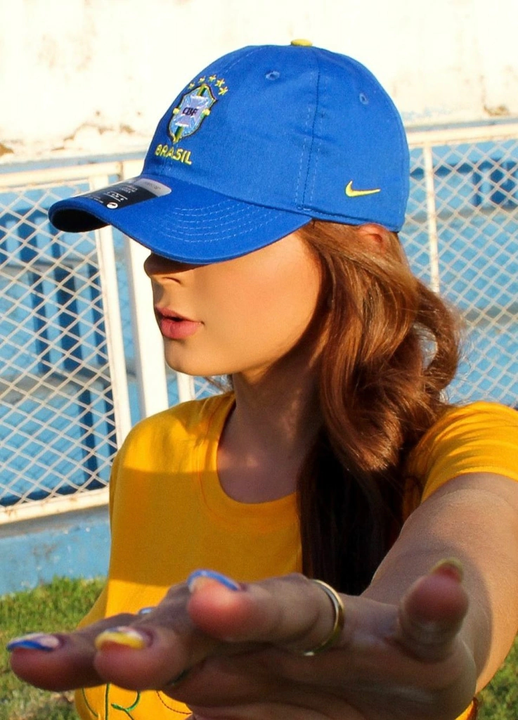 Boné Brasil (Azul)*
