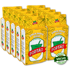 Fardo com 10 pacotes de erva-mate grossa de 500g da marca Portão, com embalagem amarela.