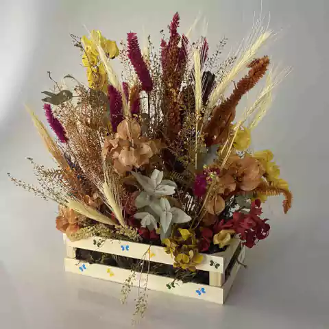 Arranjo Colorido em Engradado de Madeira 35 cm