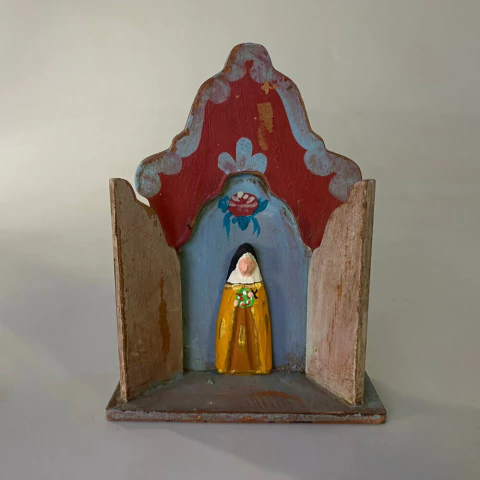Capelinha com Mini Santa Terezinha 10 cm