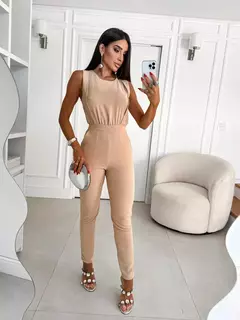Macacão Veronica Bege