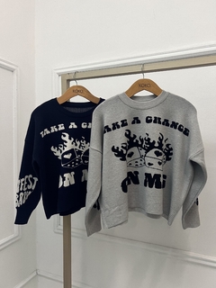 Sweater Play en internet