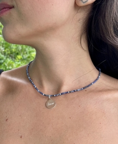 choker sodalita com pingente amor - prata 925