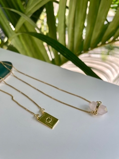 colar escapulário - dourado - Yalla 