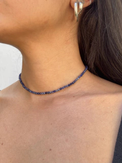 choker safira na internet