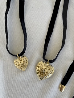 Choker veludo coração - relicário ( 2 tamanhos ) - loja online