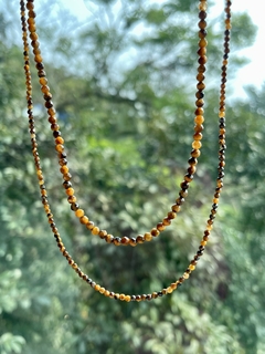 Colar longo Olho de tigre - 2 mm na internet
