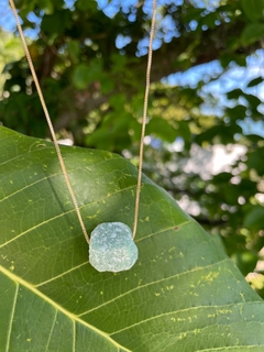 Colar basic quartzo verde bruto