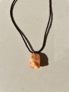 Choker cordão marrom pedras brutas - loja online