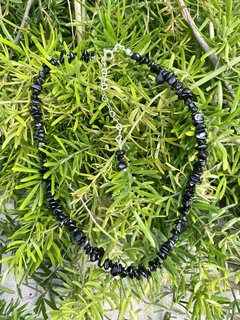 choker mini cascalho Ágata negra na internet