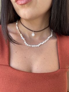 Choker madrepérola redonda na internet