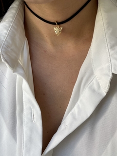 Choker couro - pingente tigre na internet