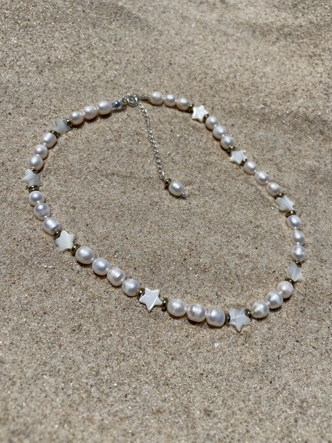 Choker pérola com estrela em madrepérola