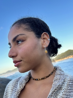 Choker olho de tigre retângular na internet