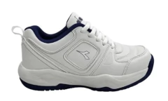 Diadora Felice en internet