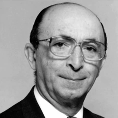 Luces en el laberinto. Historia de una rebeldía adolescente (Julio César Labaké) - comprar online