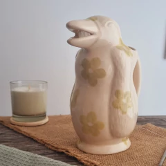 Jarra Pingüino Colores - Flores en internet