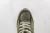 New Balance 2002R 'Green' en internet