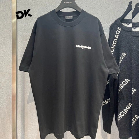 Remera Balenciaga